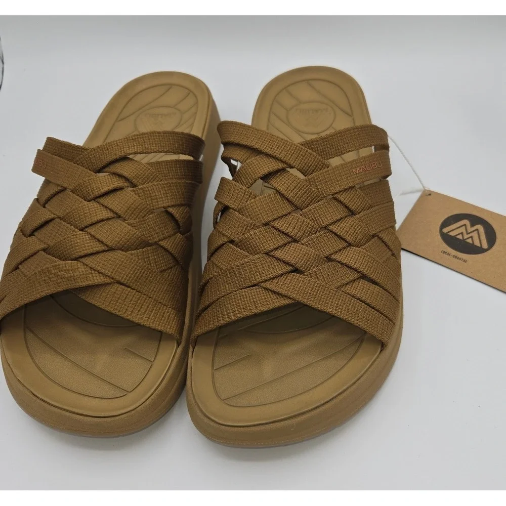 NWT Zuma by Malibu Sandals, Coyote, Size 11‎